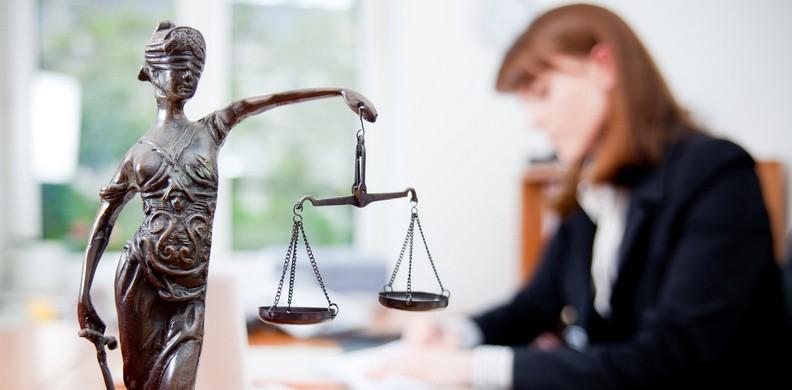 Характеристика на юриста или адвоката с места работы — образец документа